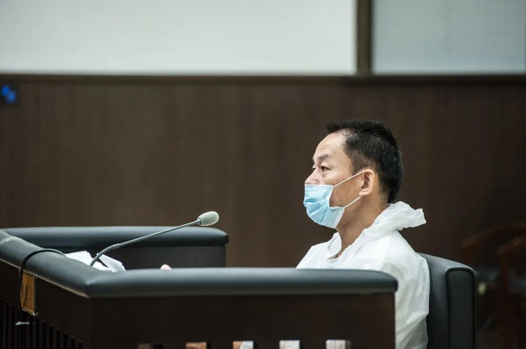 台州市原副市长公安局长武建利受贿滥用职权徇私枉法案一审宣判