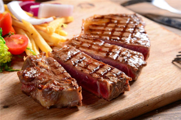 于是就有人疑问了,西餐文化中很少有点全熟牛排的,那么我们吃牛排时点