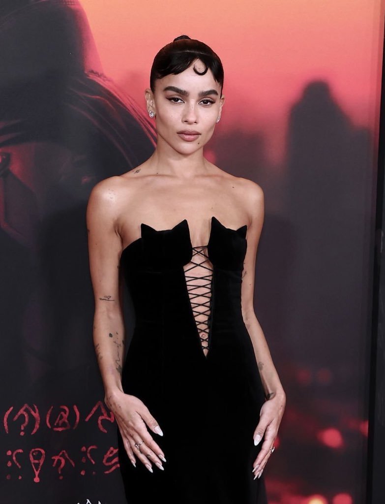 佐伊·克罗维兹 @ 《新蝙蝠侠》纽约首映……__财经头条