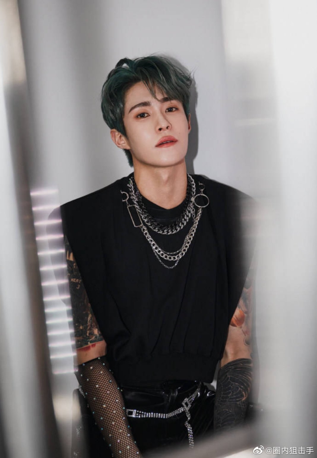 网友抽烟的肺肺晒了oner岳岳睡照