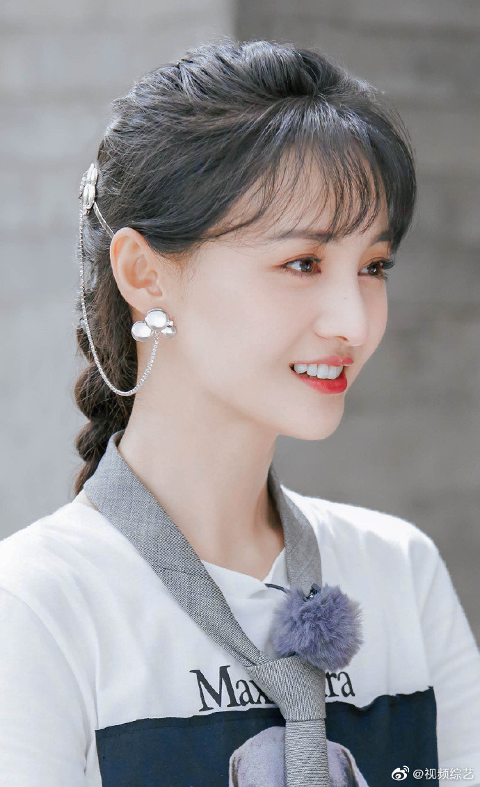 郑爽真好看_高清图集_新浪网