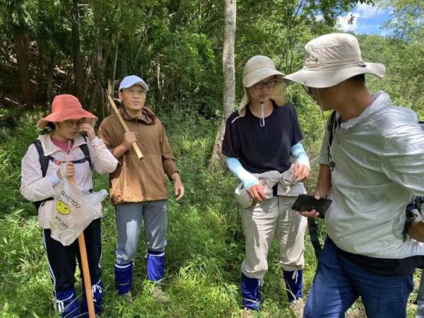 大学曾同时打三份工，《毕业致谢》作者赵序茅的逆袭人生：生命可以卑微，但不能失去对未来的向往！休闲区蓝鸢梦想 - Www.slyday.coM