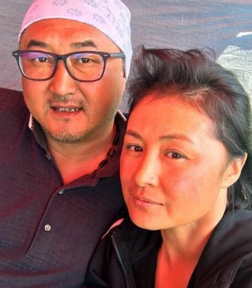 于月仙去世三个月丈夫张学松被质疑买骆驼他发声怒骂反击