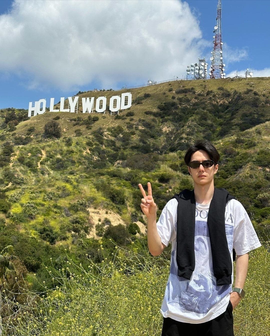 王一博ins更新照片啦!__财经头条