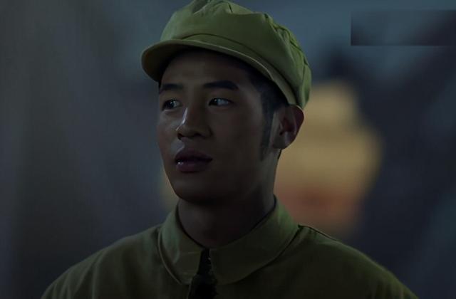 战火熔炉小号手郑家伦眉毛也会演戏微表情演技称绝