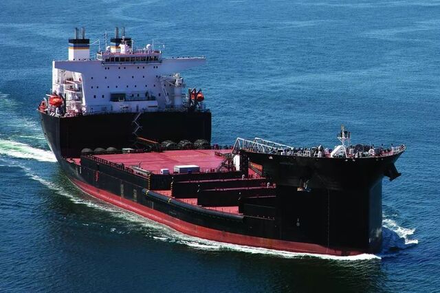 遏制中国新手段？美军9万吨级移动基地舰现身日本休闲区蓝鸢梦想 - Www.slyday.coM