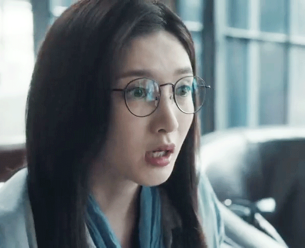 江疏影演的黄希真的好好看,把记者的干练和勇敢展现的很好