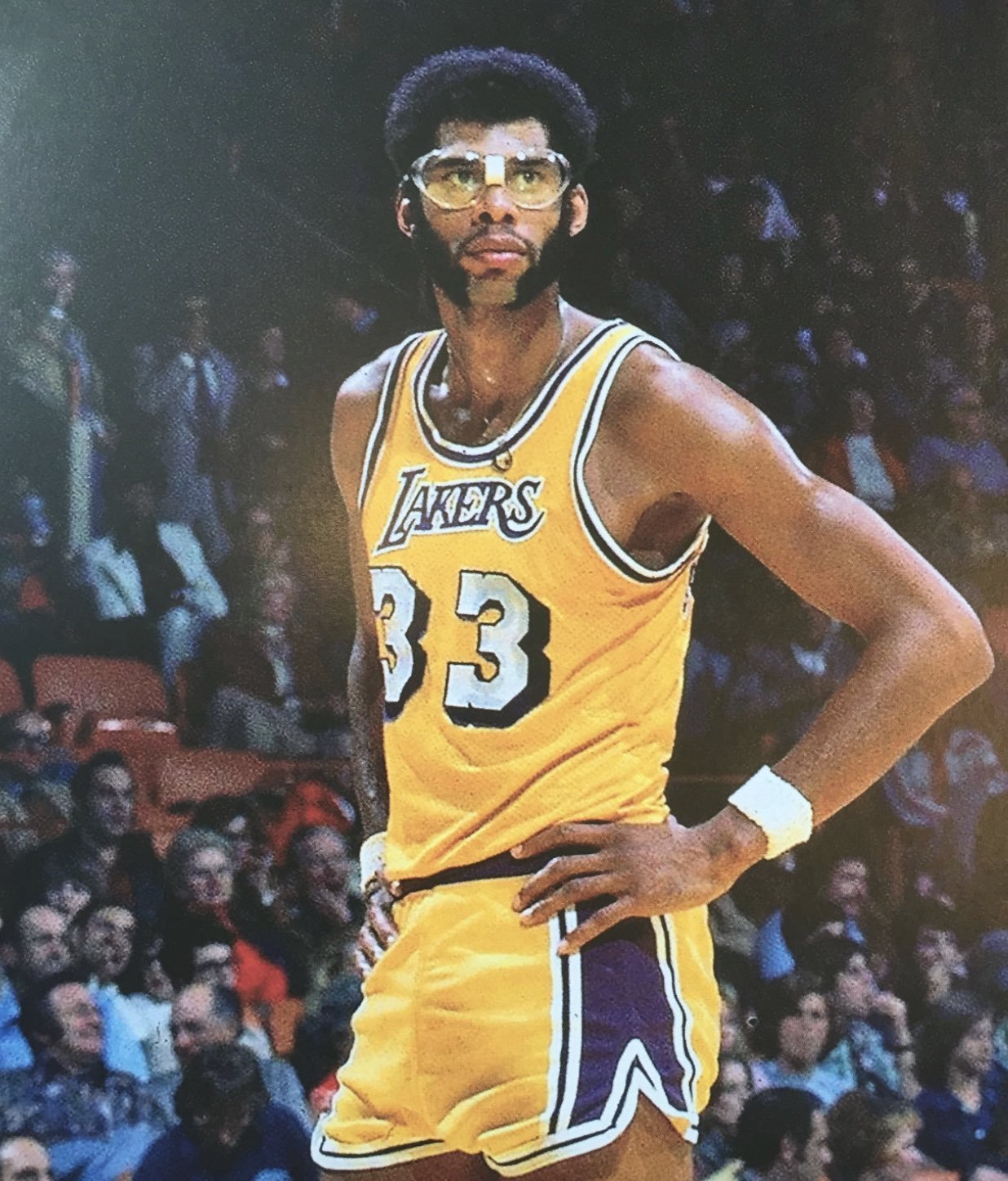 大家好,我是安东尼-贾巴尔-戴维斯