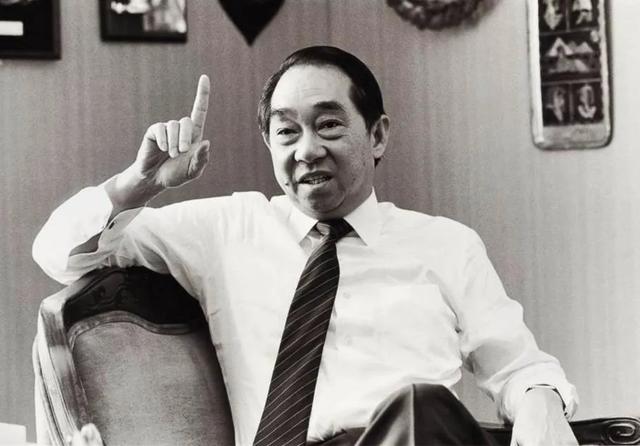 教唆黑道恐吓老臣,抢夺经营权,诉讼不止,长荣家族内斗何时休?