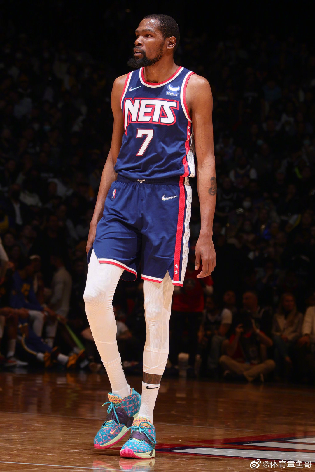 杜兰特因右肩扭伤缺阵主场比赛这是新赛季至今阿杜第一次休战