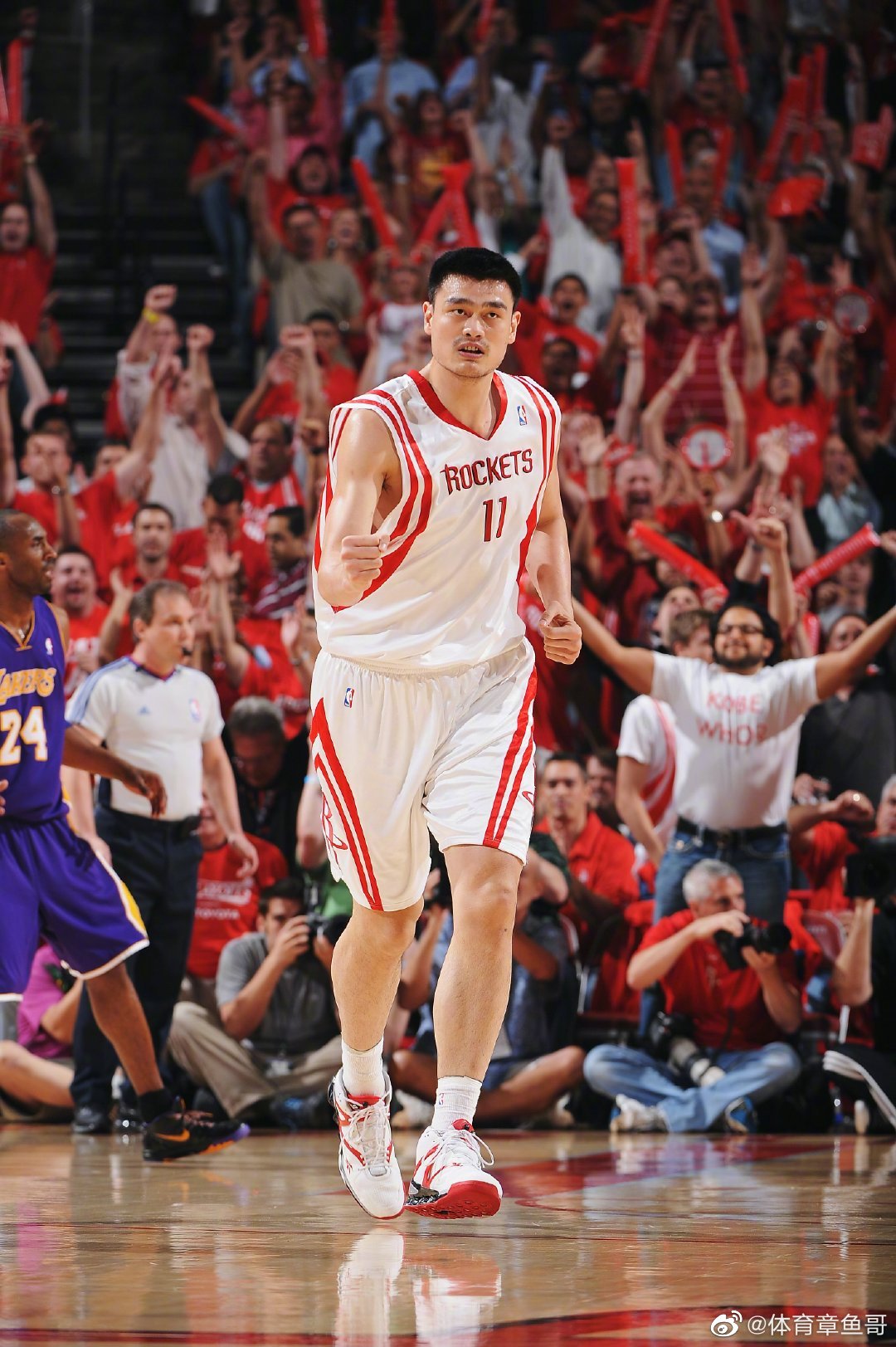 姚明是nba所有已经退役的中锋里,唯一一个投篮命中率超过50%