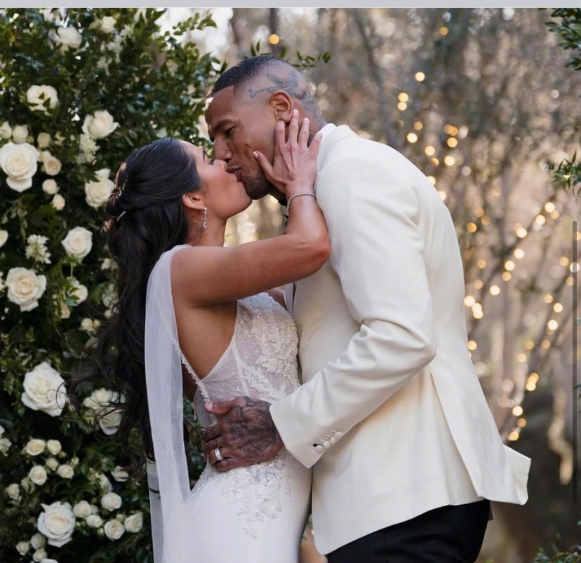 29岁的凯尔西·普拉姆与nfl球星达伦·沃勒举行婚礼_高清图集_新浪网