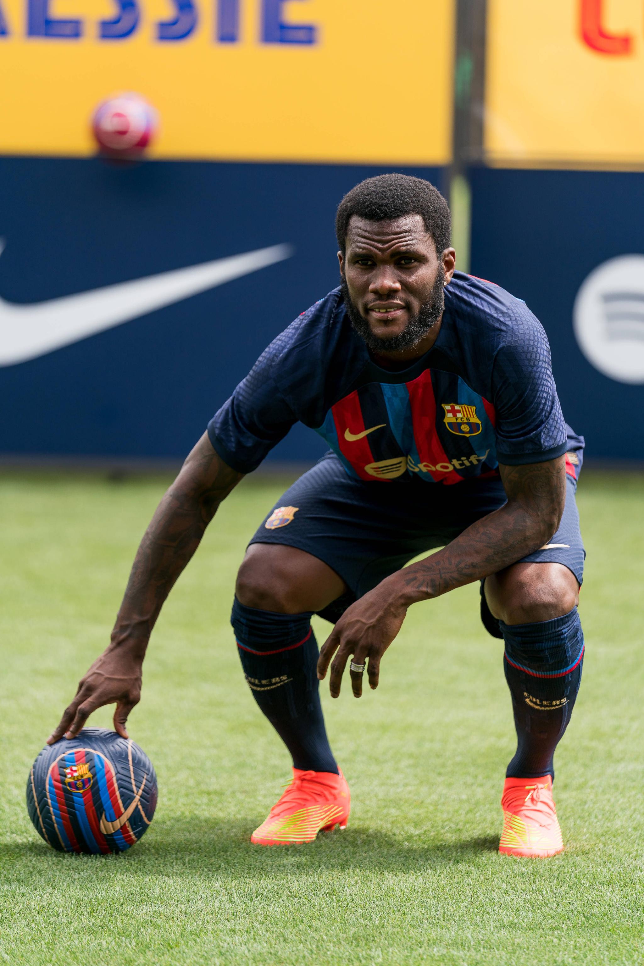 足球西甲凯西加盟巴塞罗那