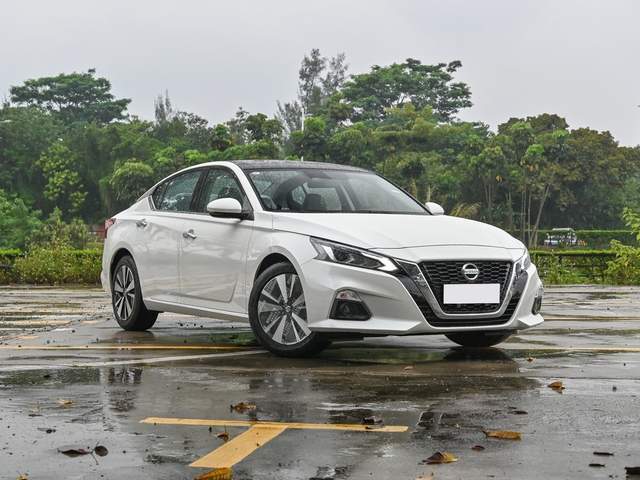 0t优惠2.8万,21款天籁造型帅气,车内宽敞还舒适