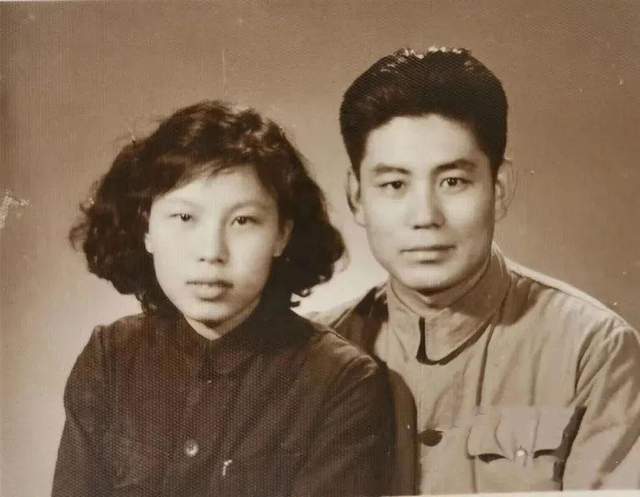 97岁艺术家刘秉章去世,演了一辈子配角,却依然自豪是八一员工|配角