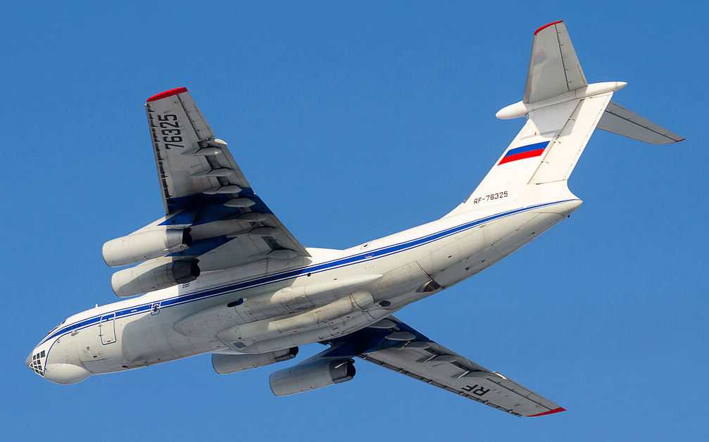 绝对实力笑傲江湖多年,伊尔76运力强悍,是苏俄空中运输主力