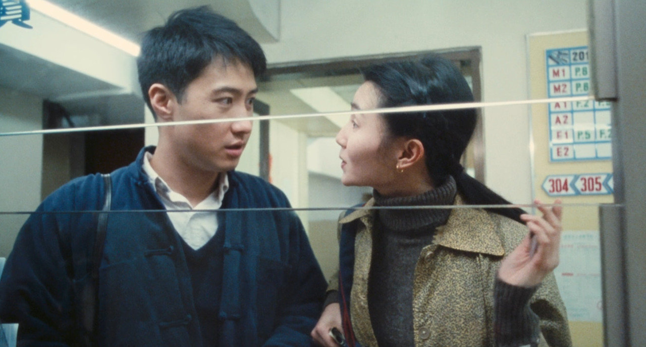 电影甜蜜蜜中年轻时的张曼玉和黎明