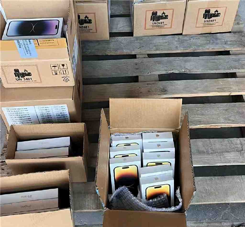 提前激活罚款20万，博主直播晒iPhone14被封，网友：活该！休闲区蓝鸢梦想 - Www.slyday.coM
