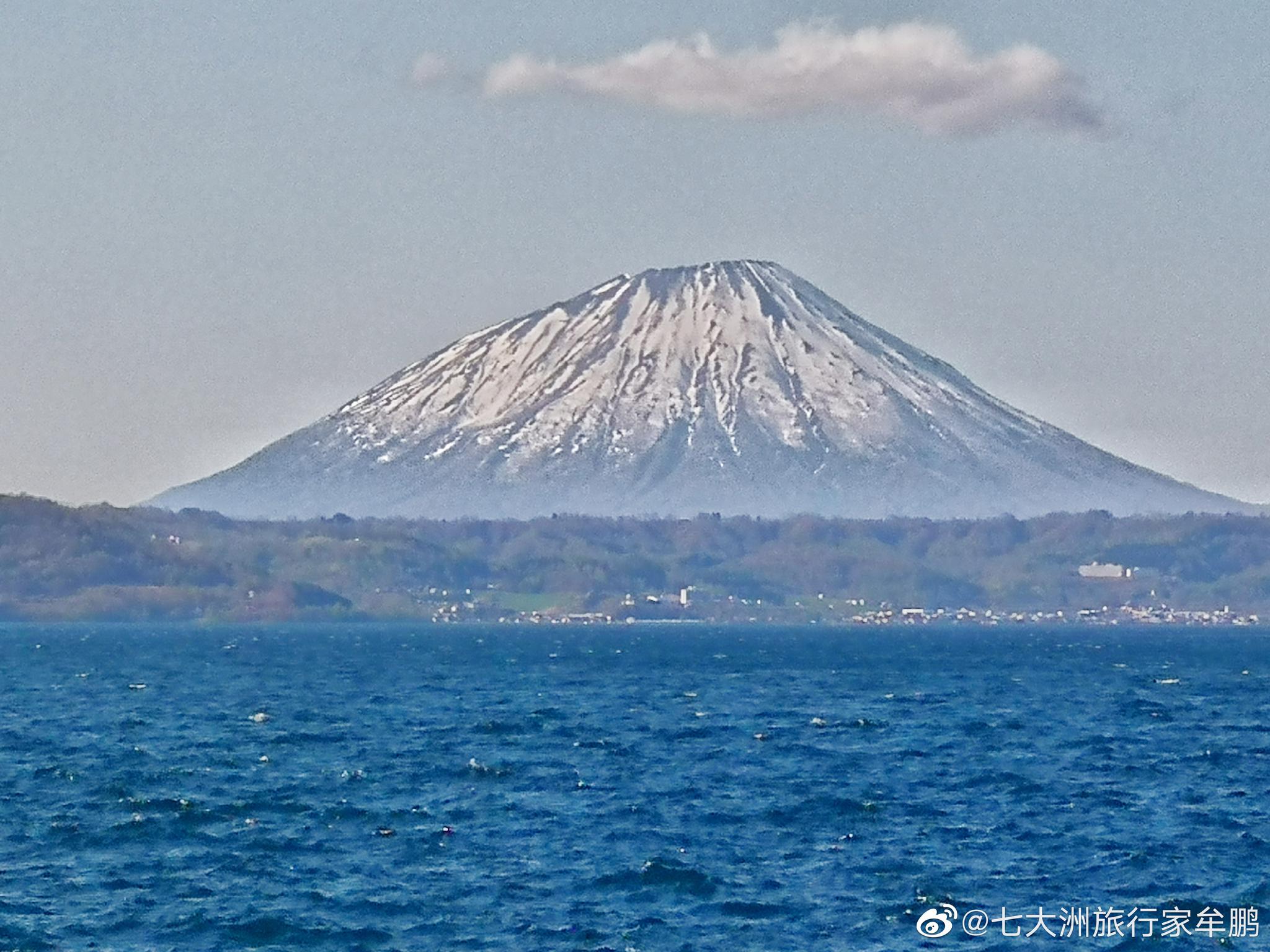 羊蹄山 Mt Youtei 于日本北海道后志支厅 坐落在洞爷湖湖畔 羊蹄山 Mt Youtei 于日本北海道后志支厅 坐落在洞爷湖湖畔