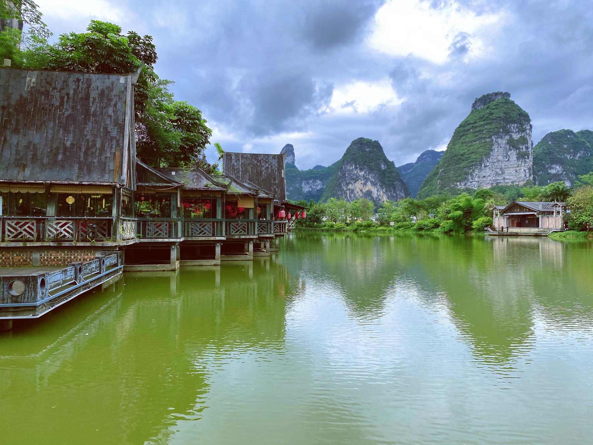 明仕田园广西崇左最仙田园因花千骨大火