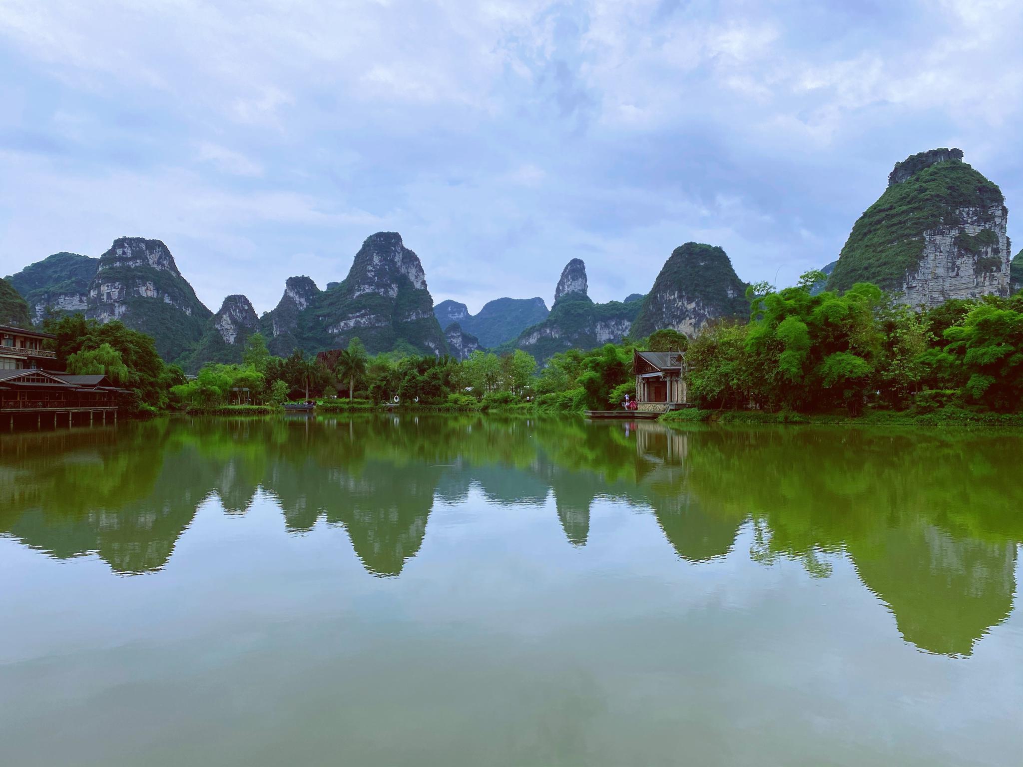 明仕田园广西崇左最仙田园因花千骨大火