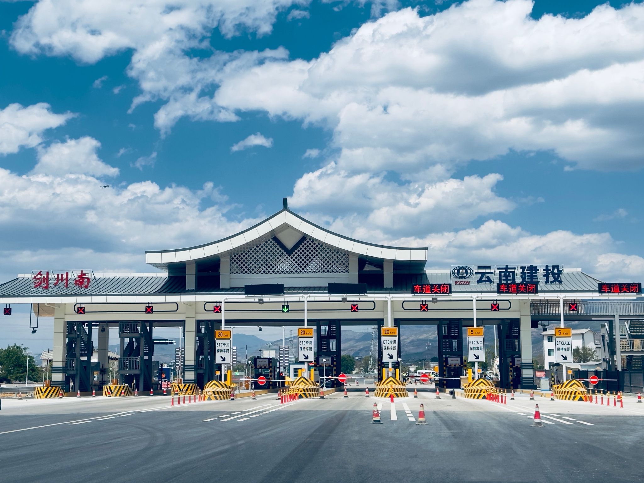 鹤剑兰高速沙溪支线29日凌晨1时正式通车|高速|剑兰|收费站_新浪新闻