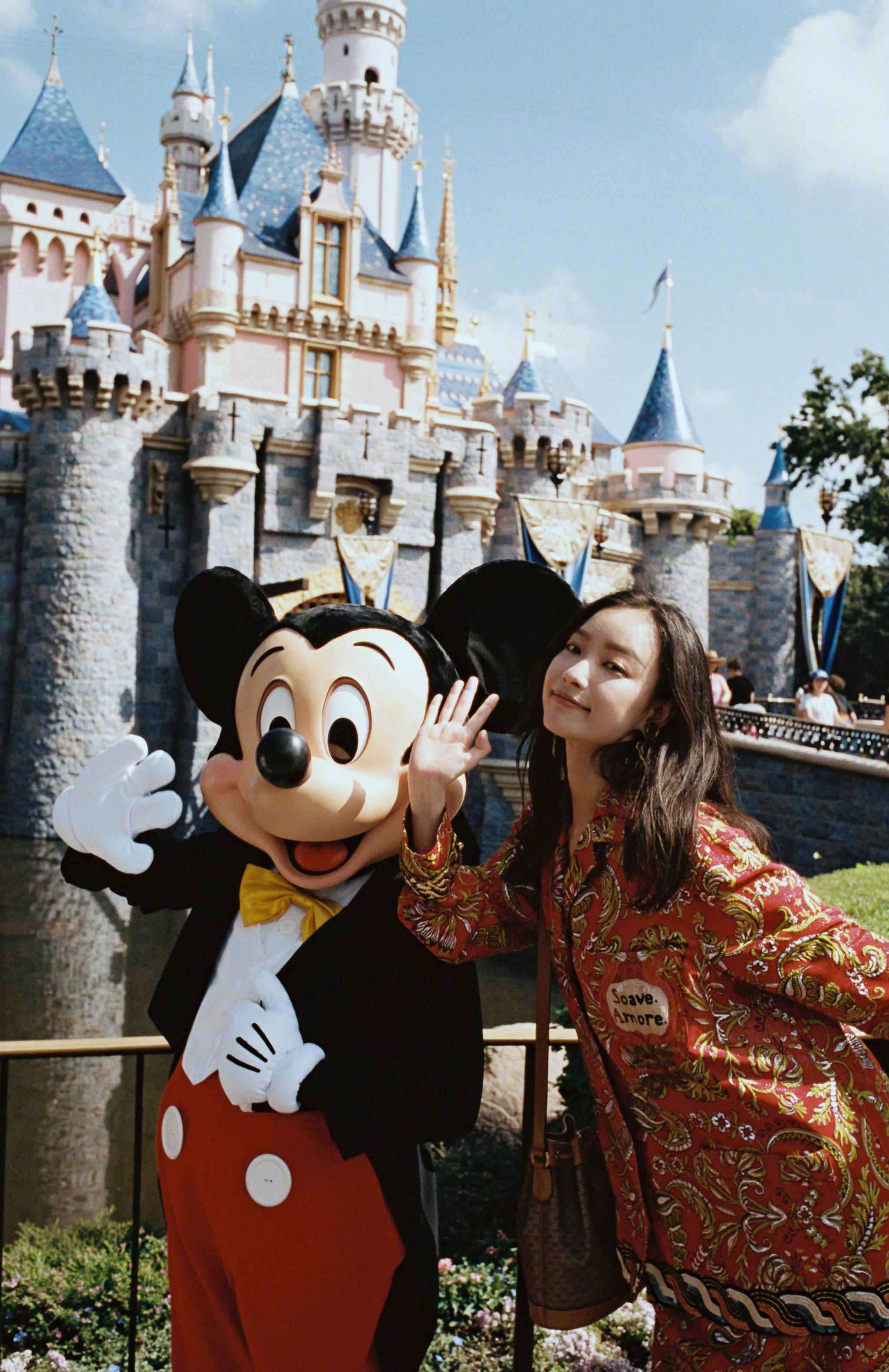 倪妮 迪士尼_高清图集_新浪网