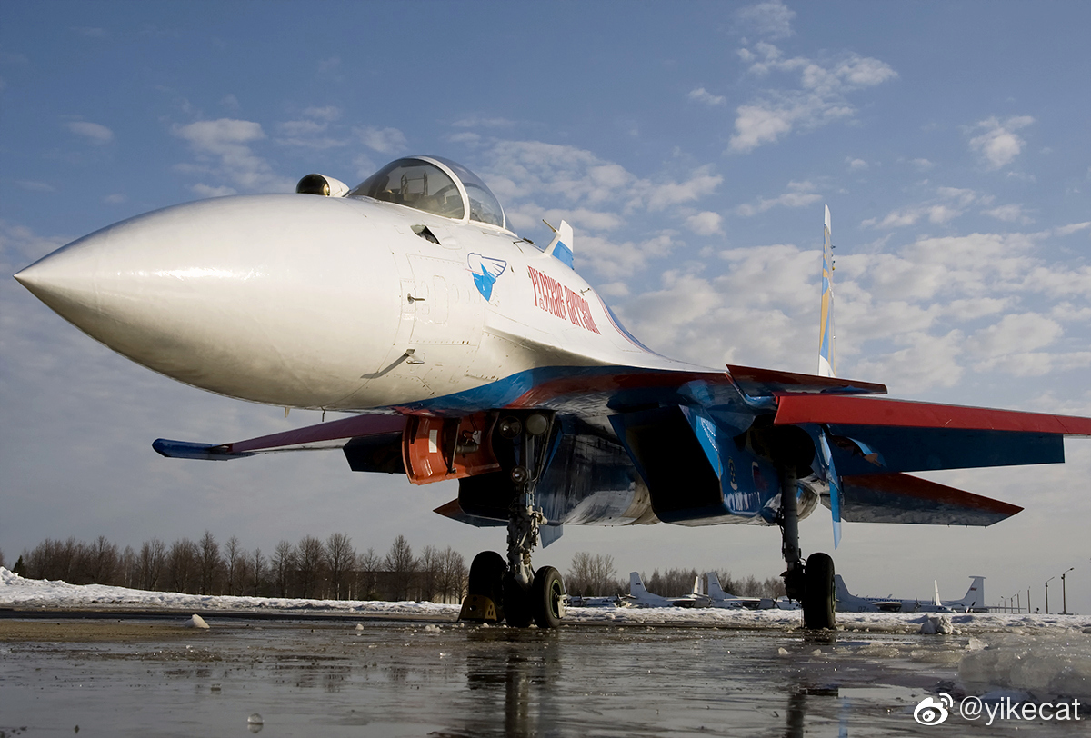 落日余晖,Su-35(Su-27M) Super Flanker“超级侧卫”多用途歼击机|多用途|改型|制导_新浪新闻