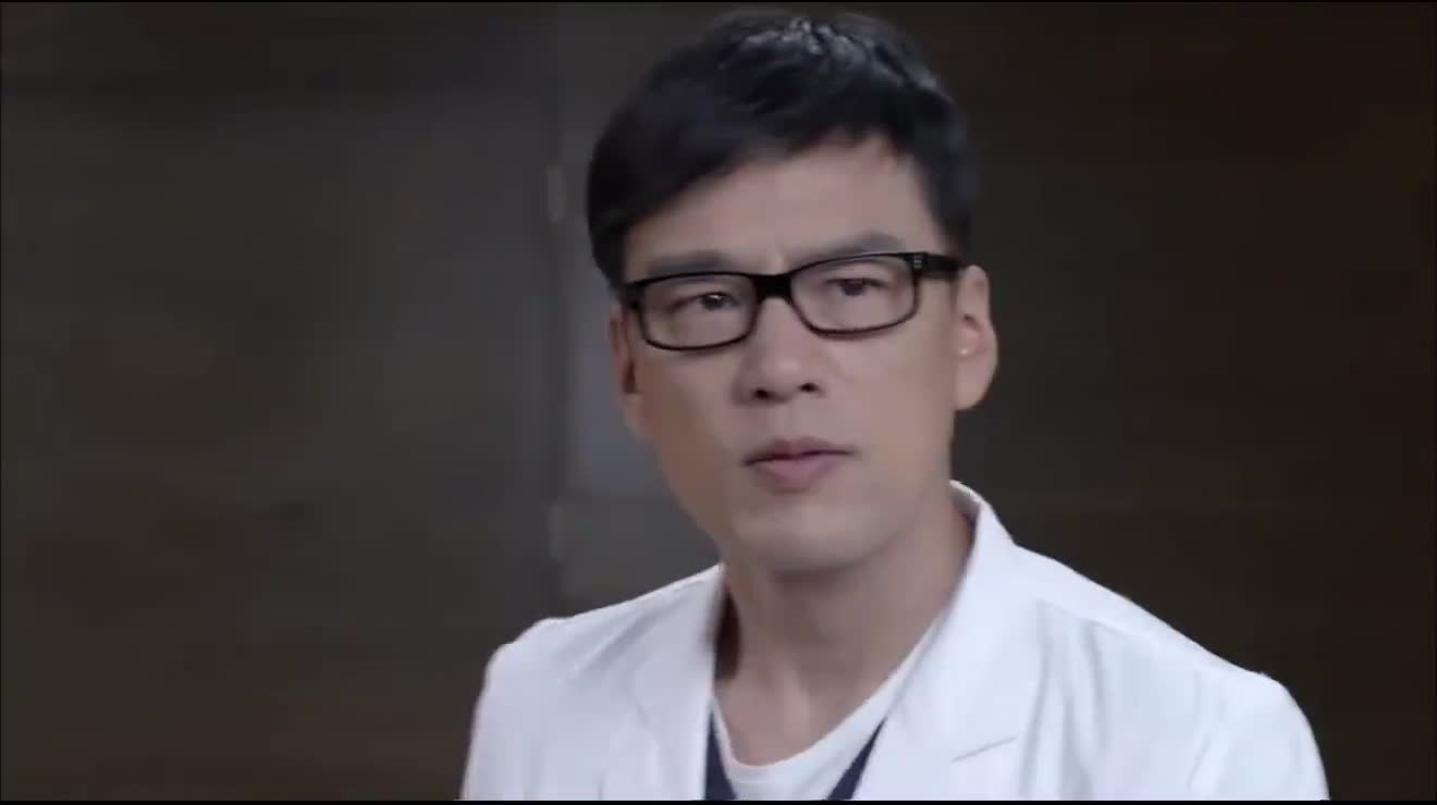 产科医生产妇大出血备血不足何晶肖程立马接手手术太牛了