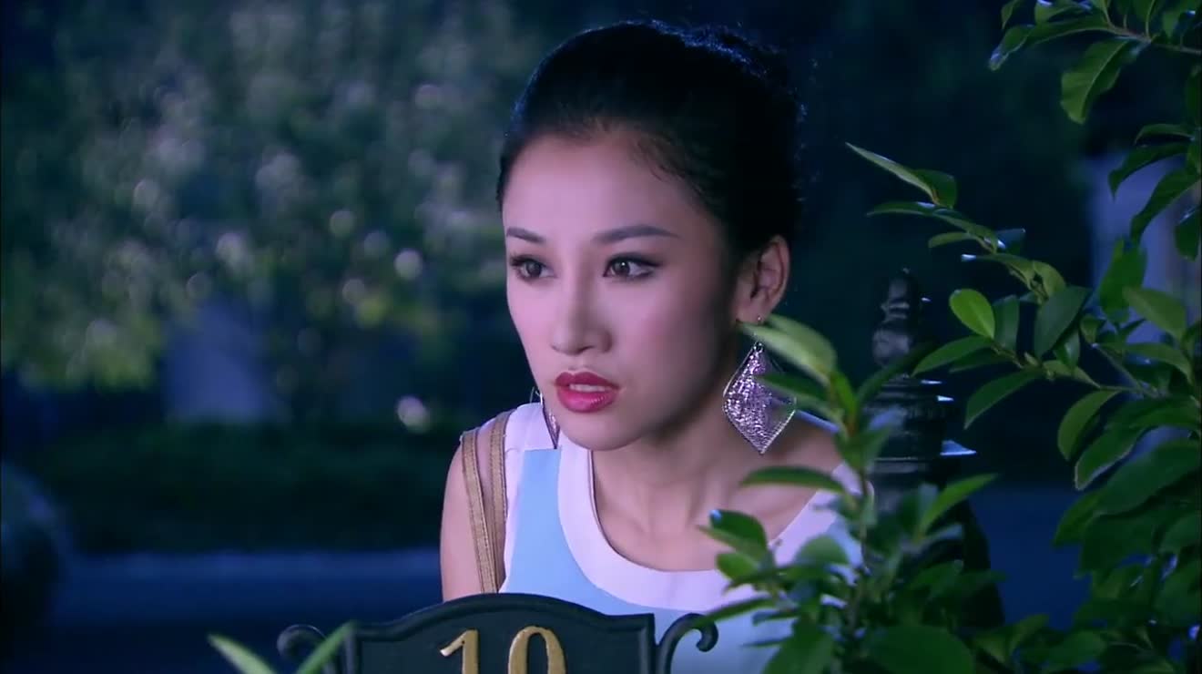 亲爱的回家心机女陷害新人董事长直接认她当女儿继承公司