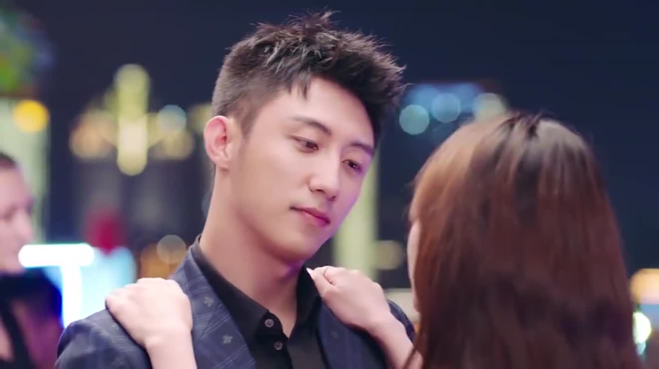 宋凛竟然和周放前男友搞到一起去了周放立马懵了