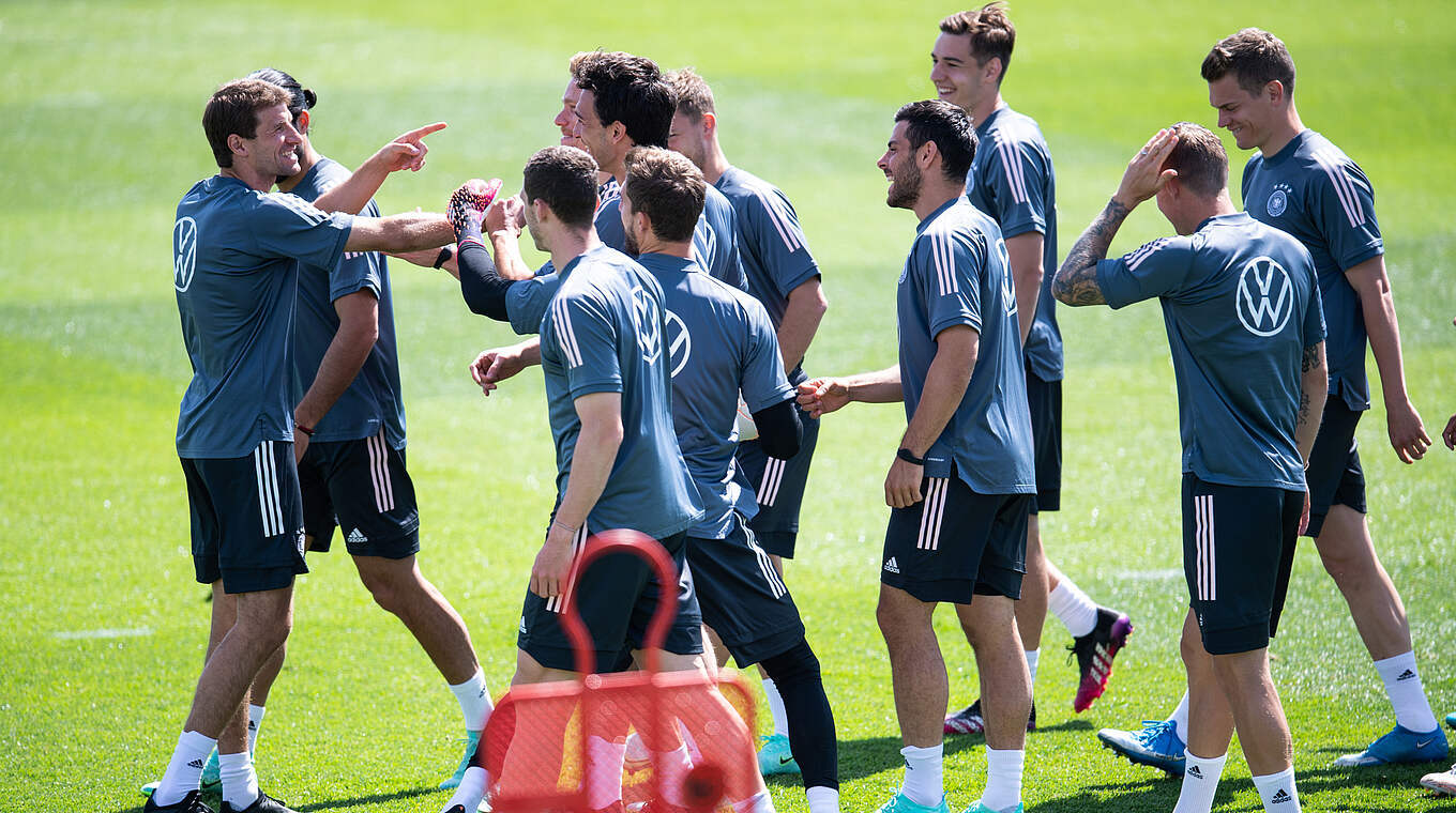 电饭煲更新图片 2021-06-13 德国队训练