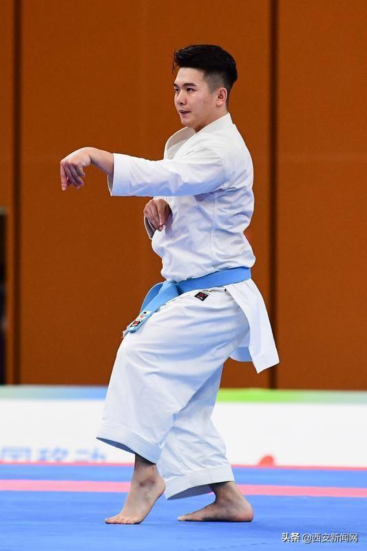 刷新历史郑乾驱为陕西收获全运会史上首枚空手道银牌