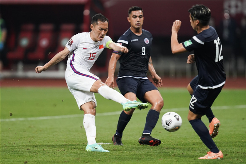 中国男足七球大胜关岛队