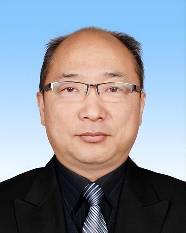 朱峰简历任命朱峰为天津市民政局局长.