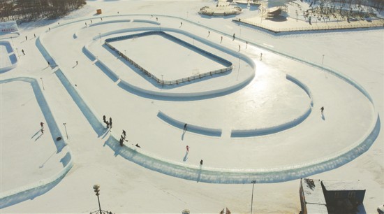 寒假开始 玩冰乐雪正当时|道里区|太阳岛|松花江_新浪新闻