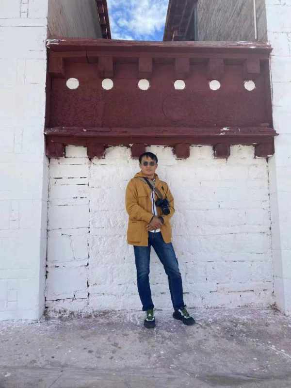 大学曾同时打三份工，《毕业致谢》作者赵序茅的逆袭人生：生命可以卑微，但不能失去对未来的向往！休闲区蓝鸢梦想 - Www.slyday.coM