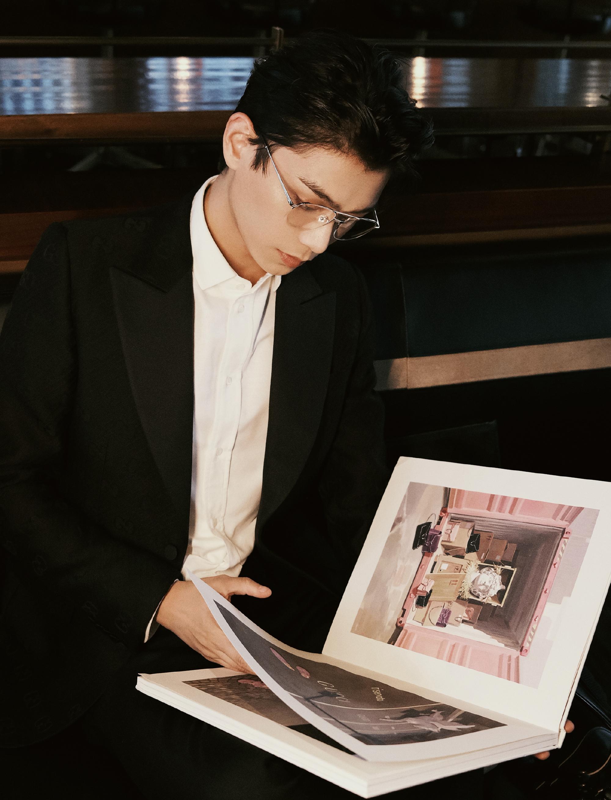 丁禹兮|杂志写真西装眼镜杀,眼神太有戏了_高清图集_新浪网