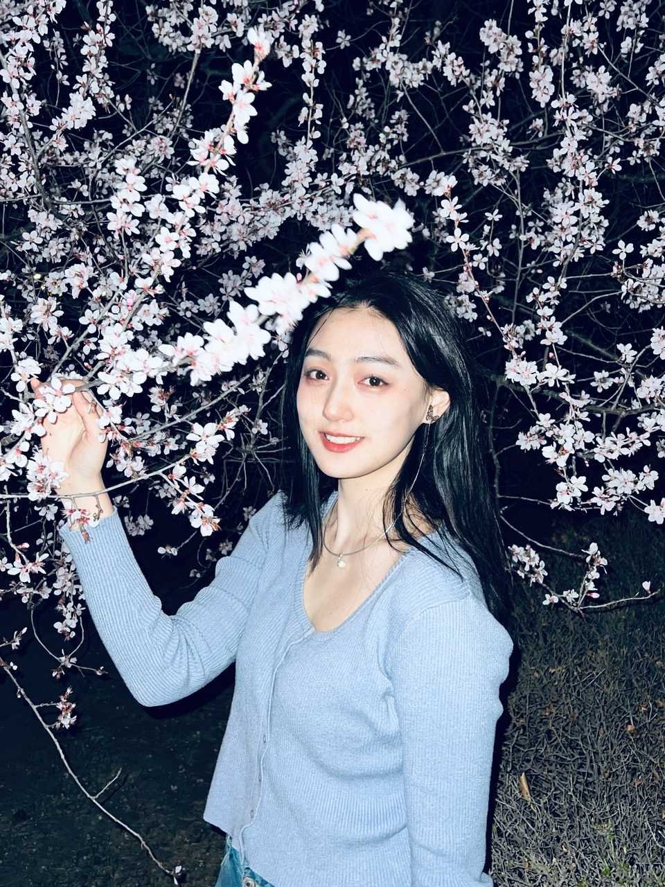 张轶凡中国传媒大学20级播音与主持艺术175cm