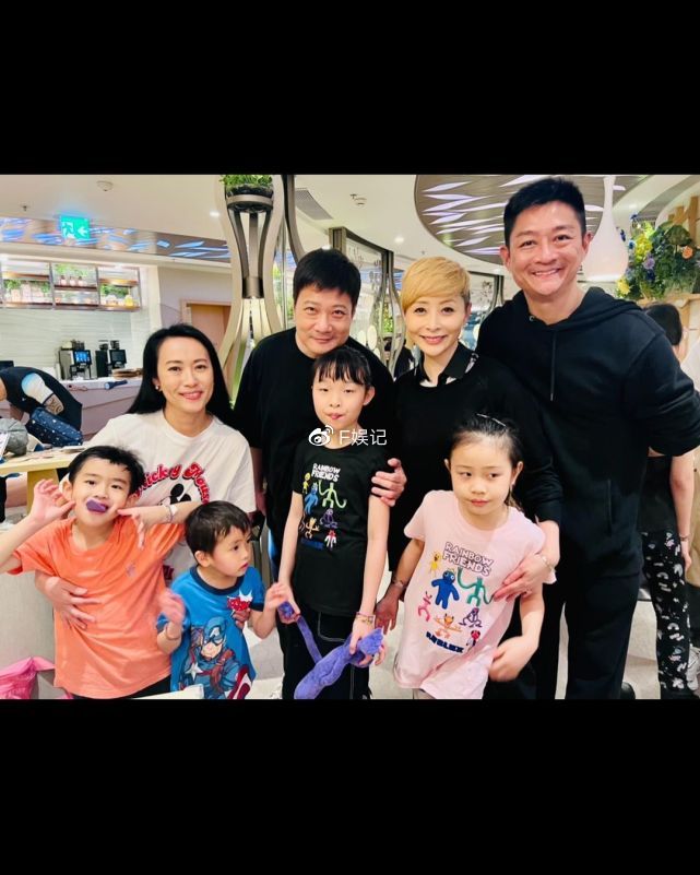 钱嘉乐汤盈盈为女儿开生日派对 钟丽淇吕慧仪等好友带子女参加|吕慧仪|钟丽淇|汤盈盈_新浪新闻
