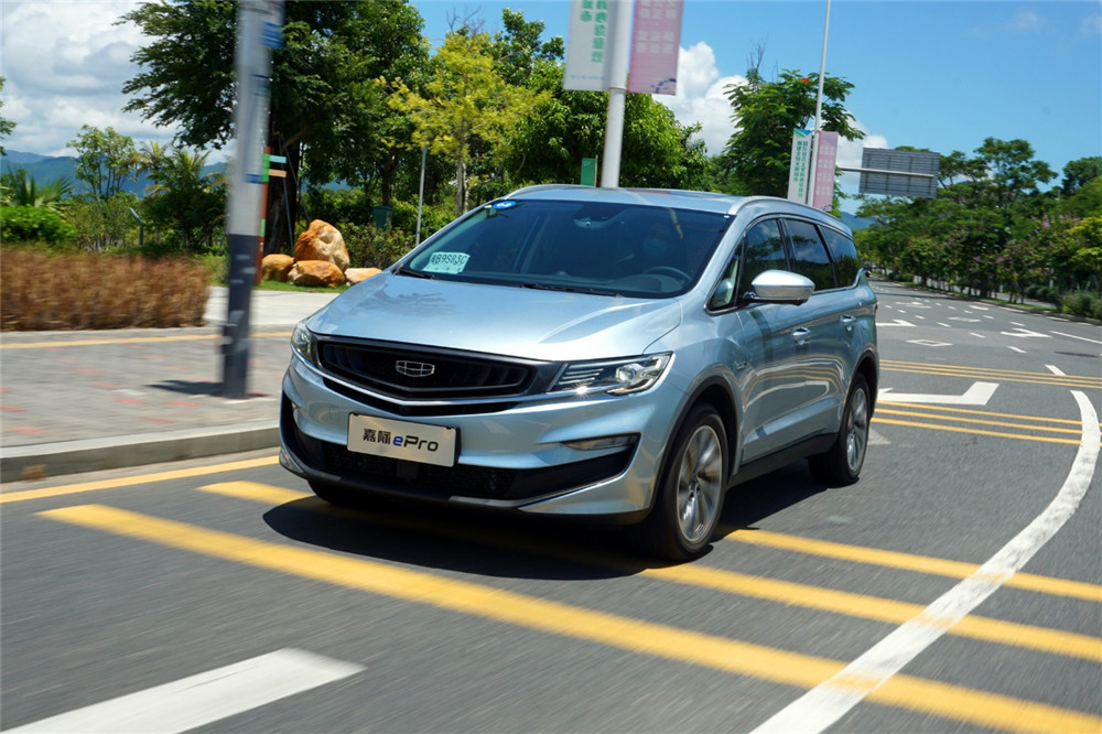 崛起的国产混动试驾吉利嘉际epro博瑞epro
