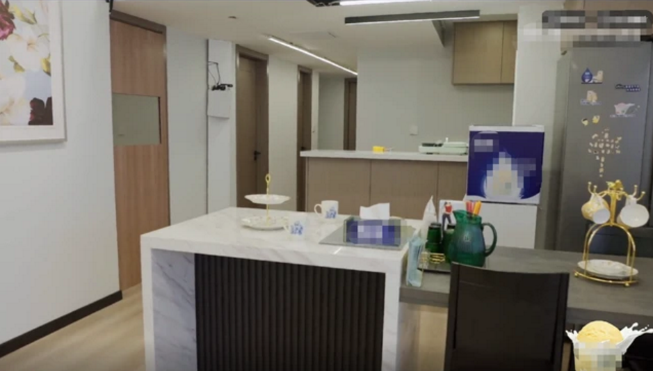 张柏芝俩儿子已顺利转入上海国际学校,4000万豪宅内景曝光?休闲区蓝鸢梦想 - Www.slyday.coM 张柏芝俩儿子已顺利转入上海国际学校,4000万豪宅内景曝光?休闲区蓝鸢梦想 - Www.slyday.coM