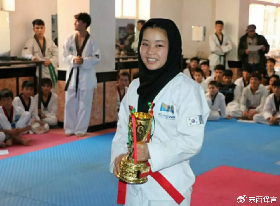 22岁阿富汗女子面临“石刑”，违反塔利班禁令，教授女孩们跆拳道|艾哈迈德|女性|艾哈迈德扎达|社会|国际社会_新浪新闻