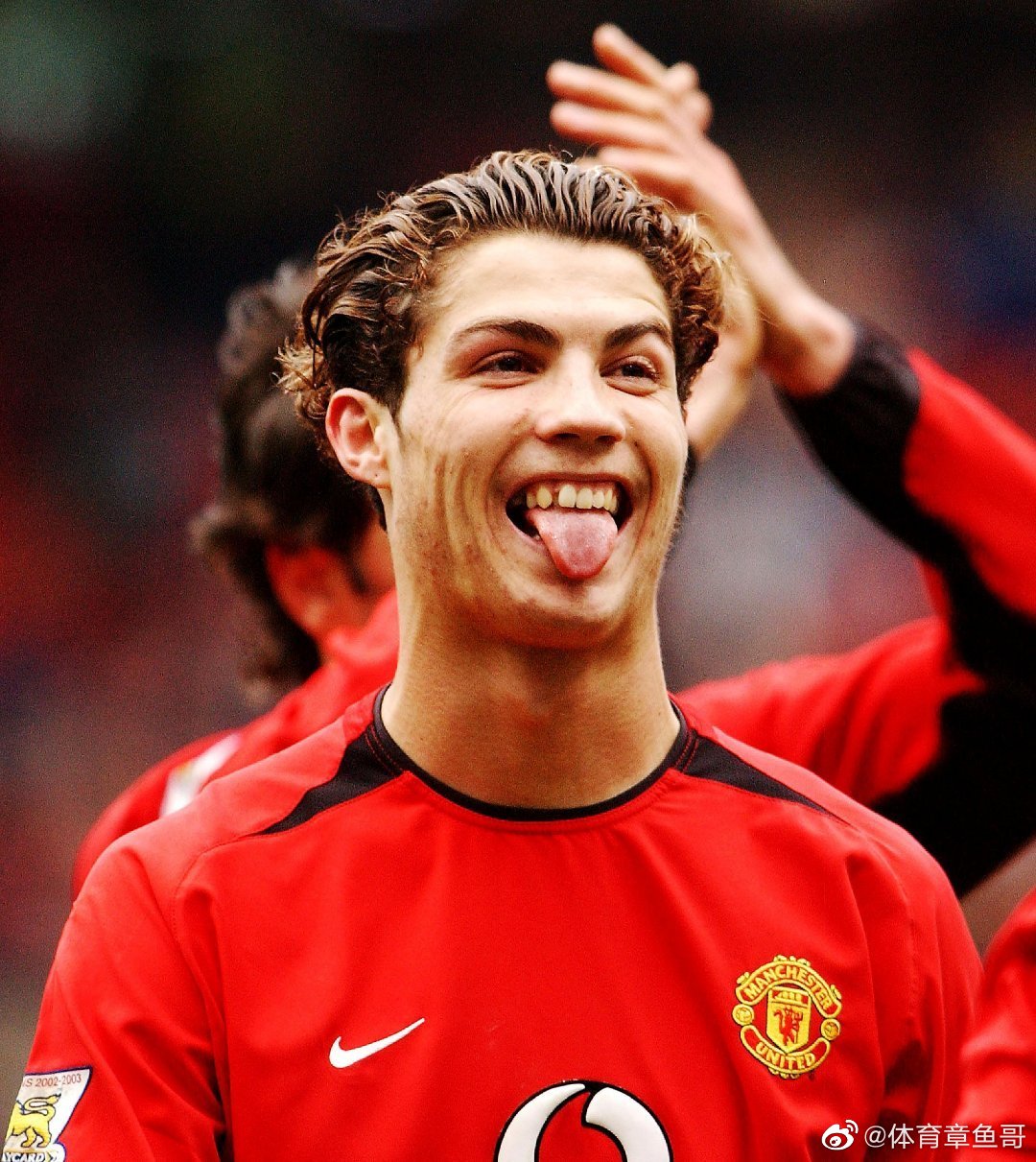 少年初登场,18岁的c罗有多帅?