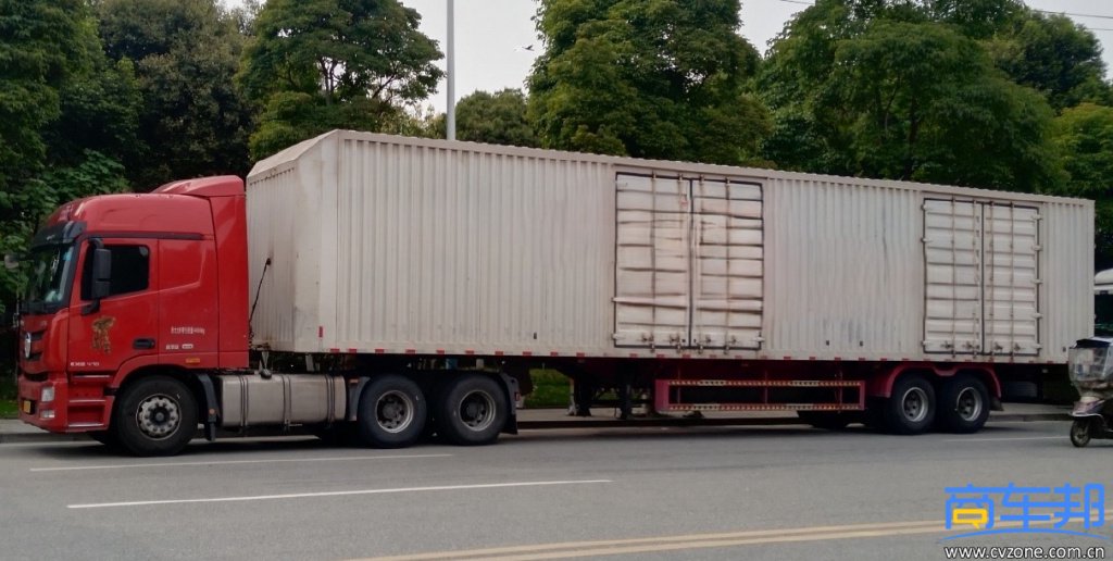 两种5轴半挂车,哪种更有优势?