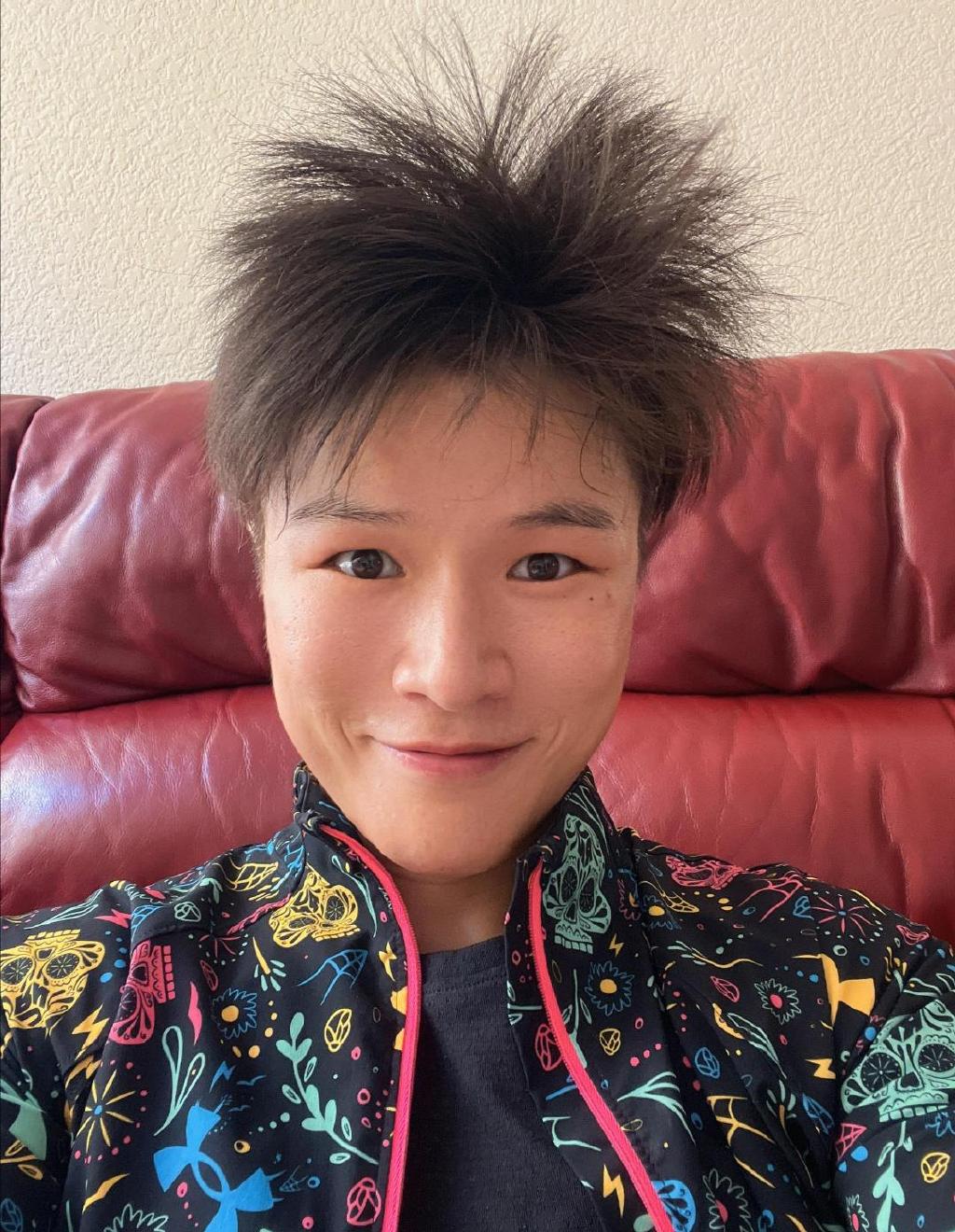 张伟明曝光最新发型,重夺ufc冠军难度大增__财经头条