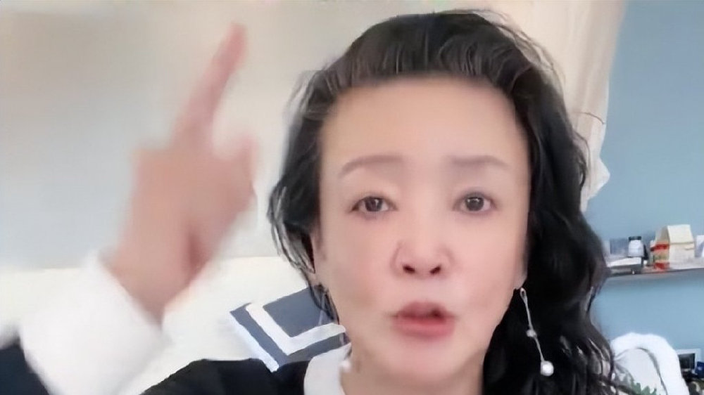 张兰发声:与汪小菲已经断绝联系,也给足他尊重和自由|张兰|汪小菲|兰姐_新浪新闻