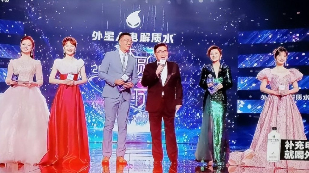 东方卫视主持人迎来大变动！林海陈辰正式上位，冯琳司雯嘉受力捧|林海|陈辰|司雯嘉_新浪新闻