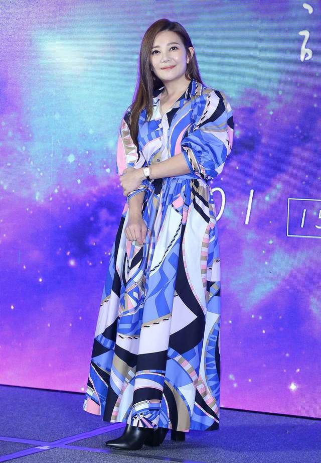 梁静茹热恋总裁林达光,前夫赵元同约会名媛,两人感情都有新着落