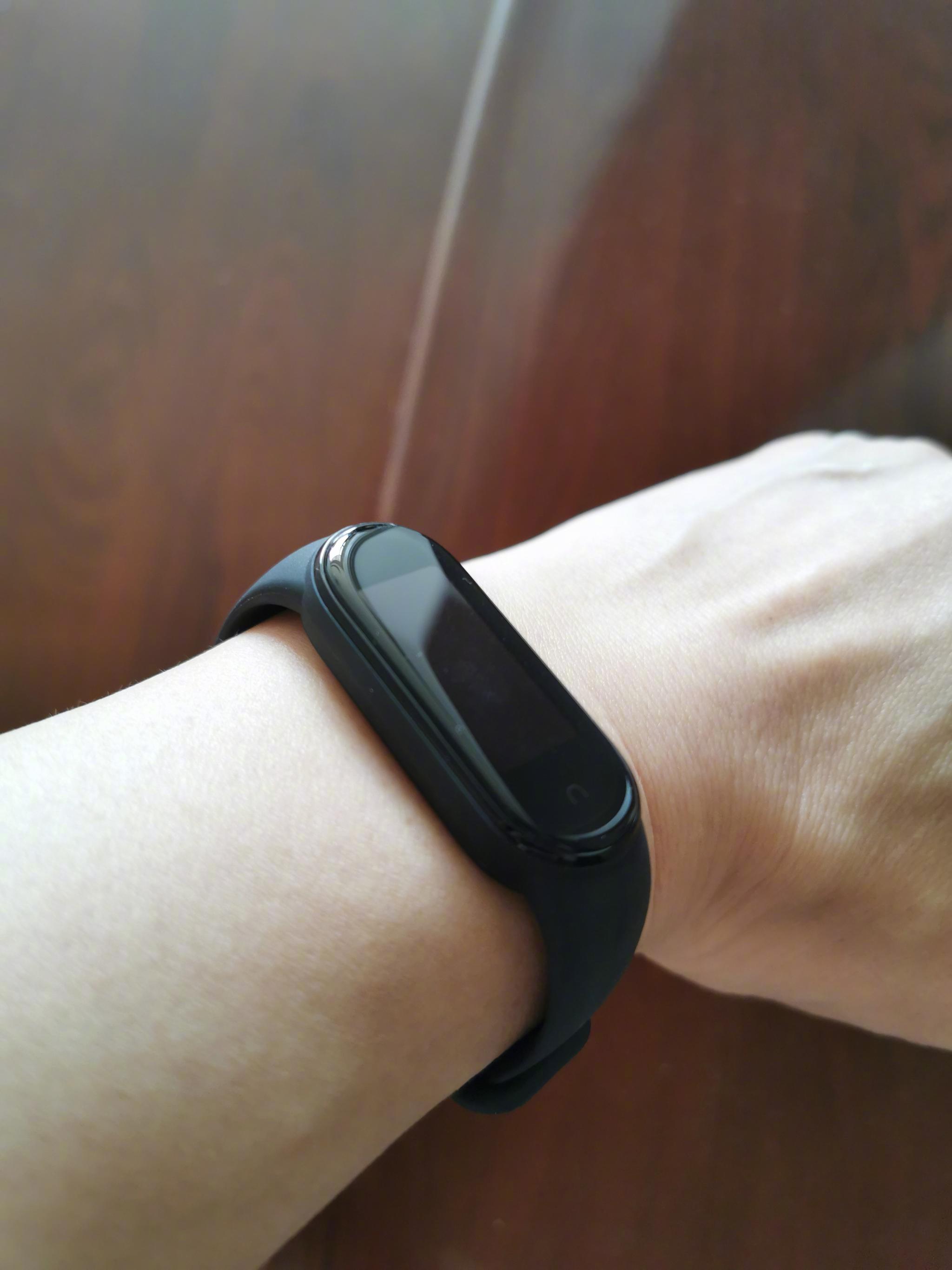 新鲜的小米手环5等我用两天再跟大家分享